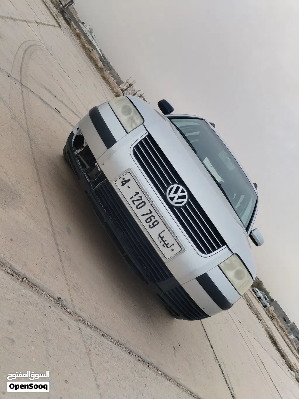 فولكسفاغن باسات SE