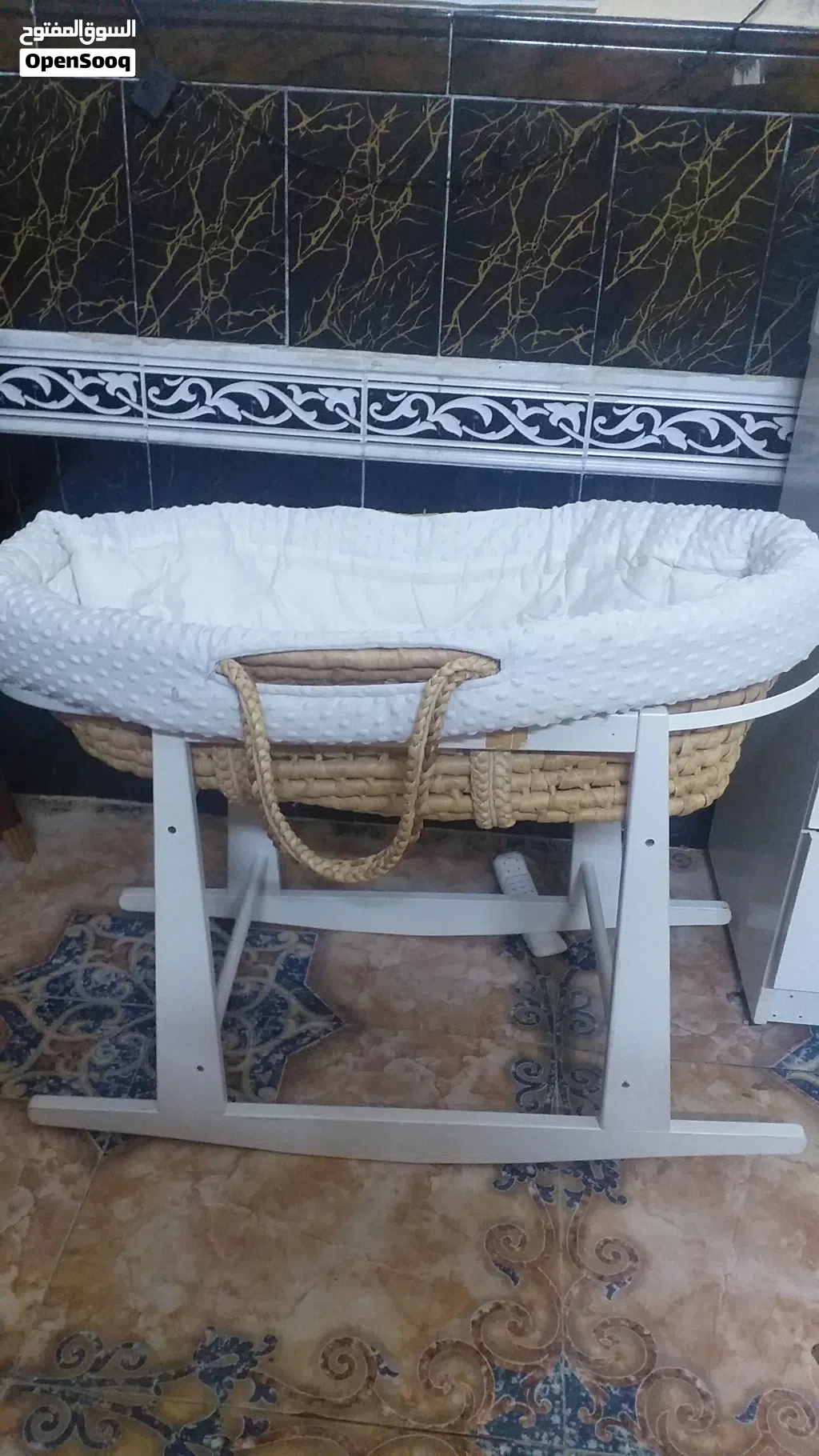 baby cot 10rial