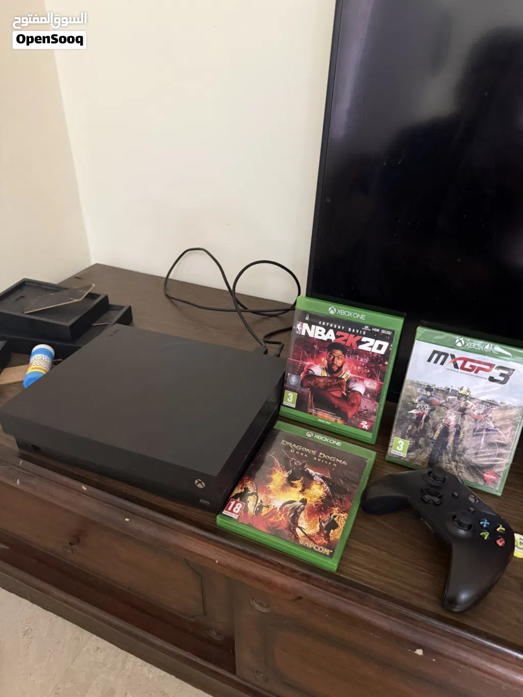 Xbox One X 1 TB With Games