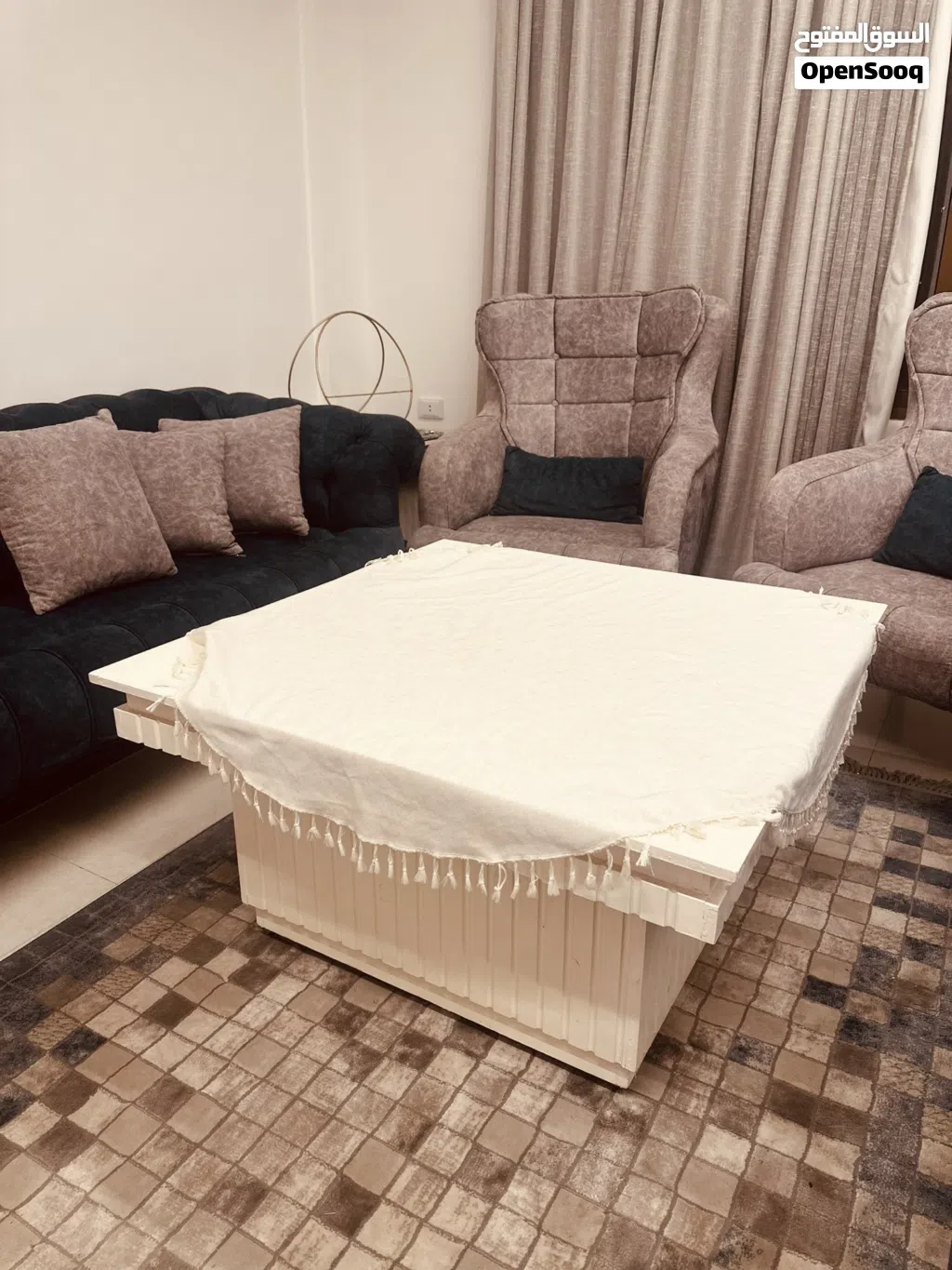 طاولات وسط