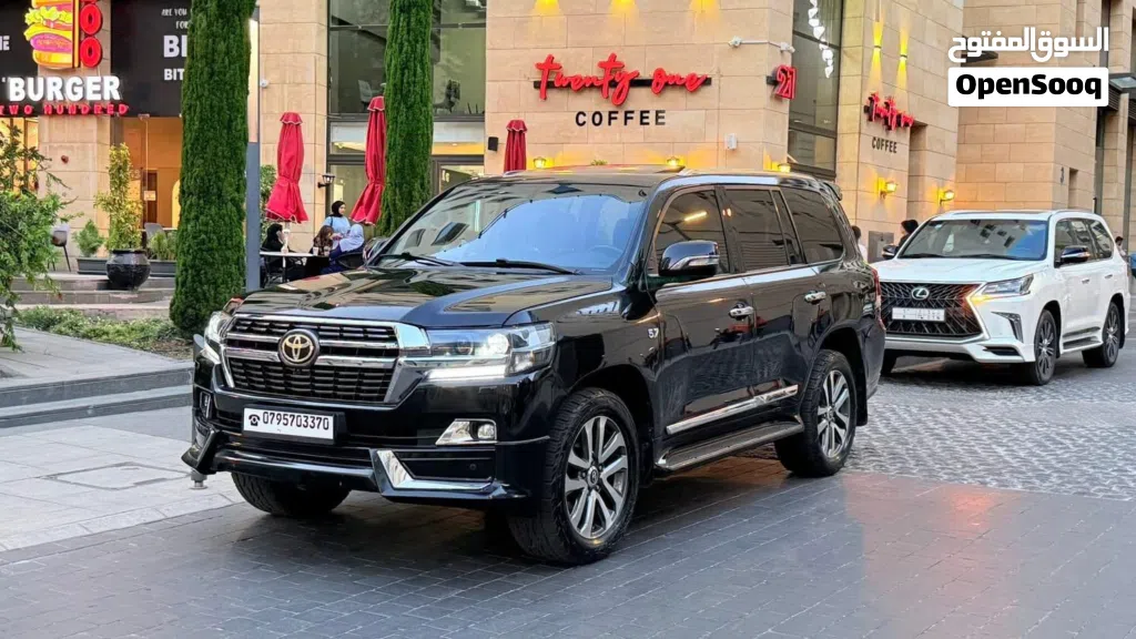 Toyota Land Cruiser VXR