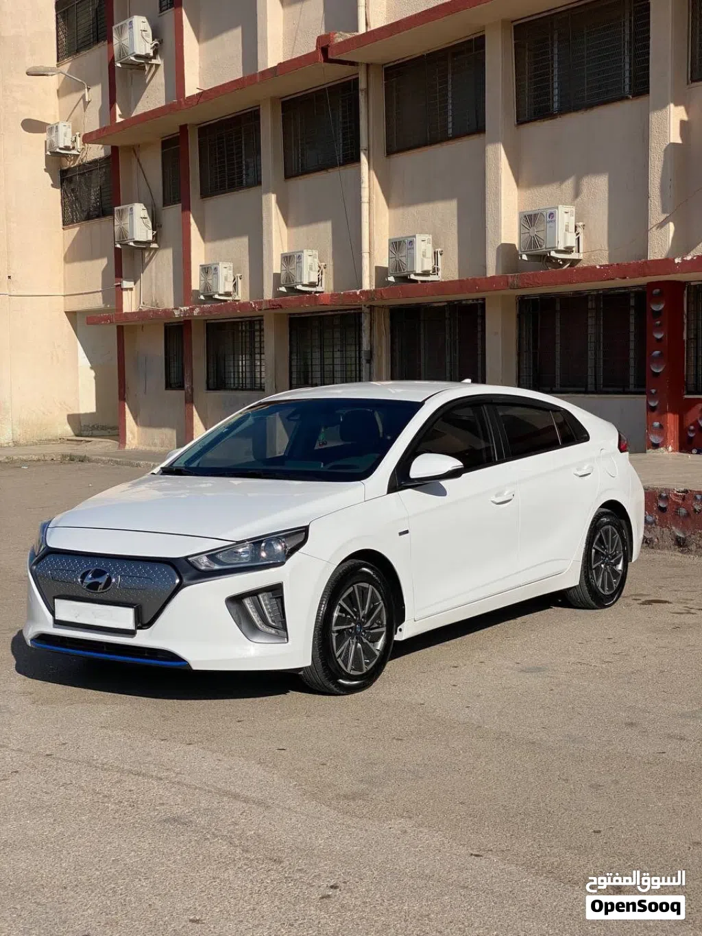 Hyundai Ioniq Standard