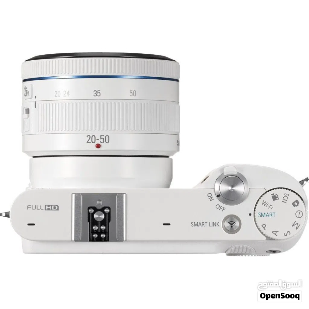 كاميرا سامسونج NX1100 مع العدسة والفلاش الأصليين