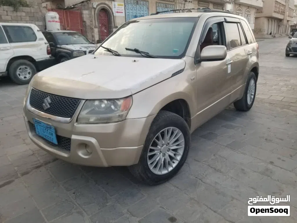 سوزوكي جراند فيتارا Standard