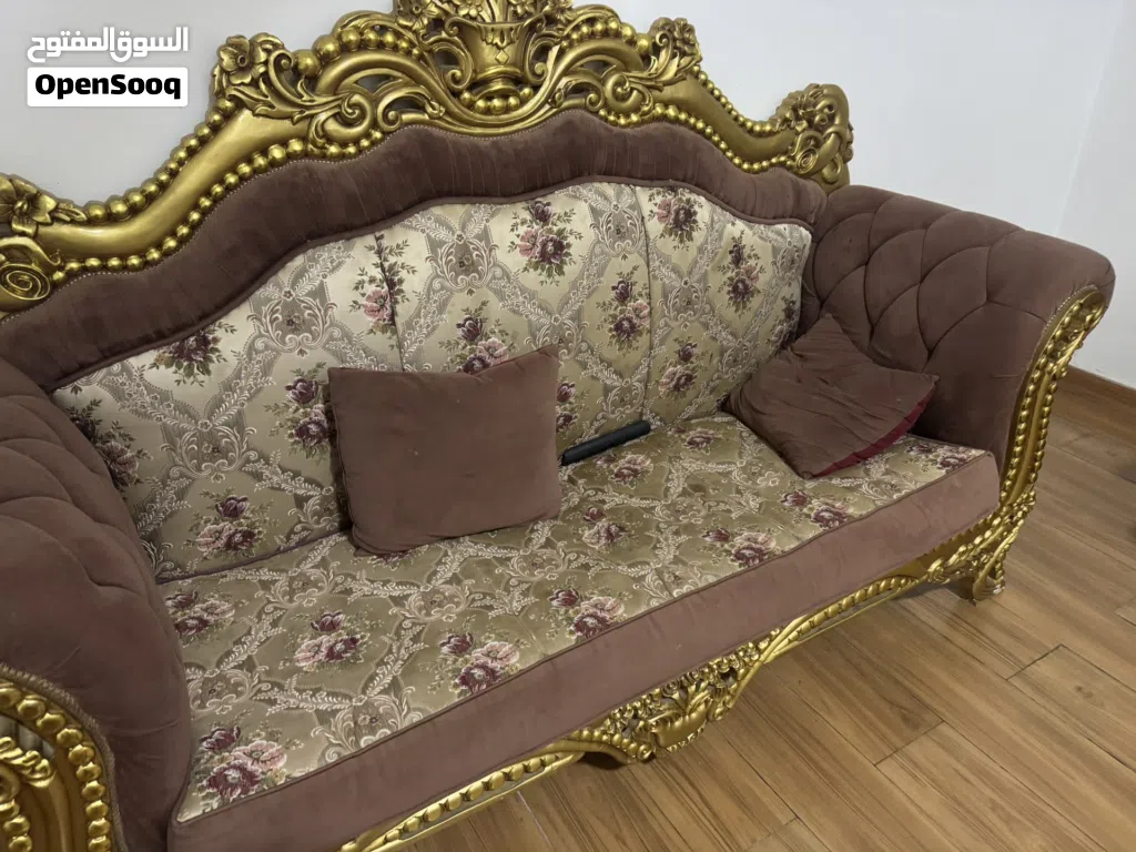 طقم مصري بحاله جيده للبيع