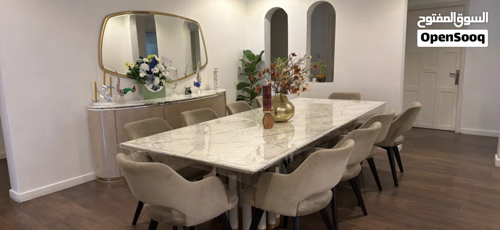 Dinning table 10 seats