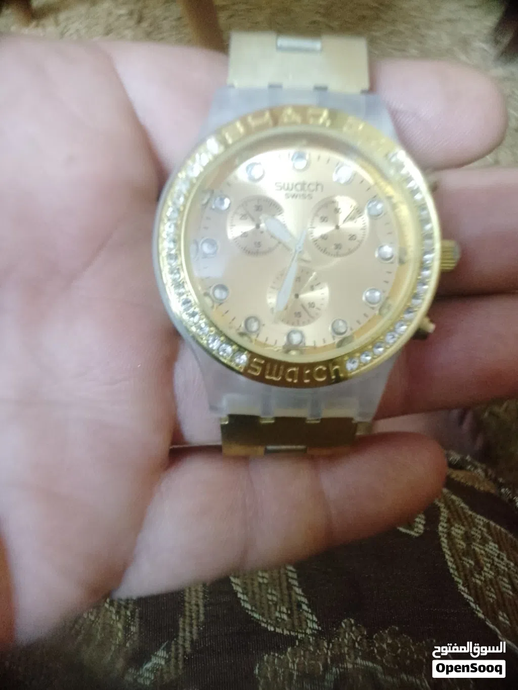 ساعه للبيع