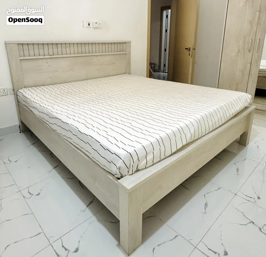 Used Bedroom set Bed coat(without mattress) Side table 1 Dressing table Cupboard