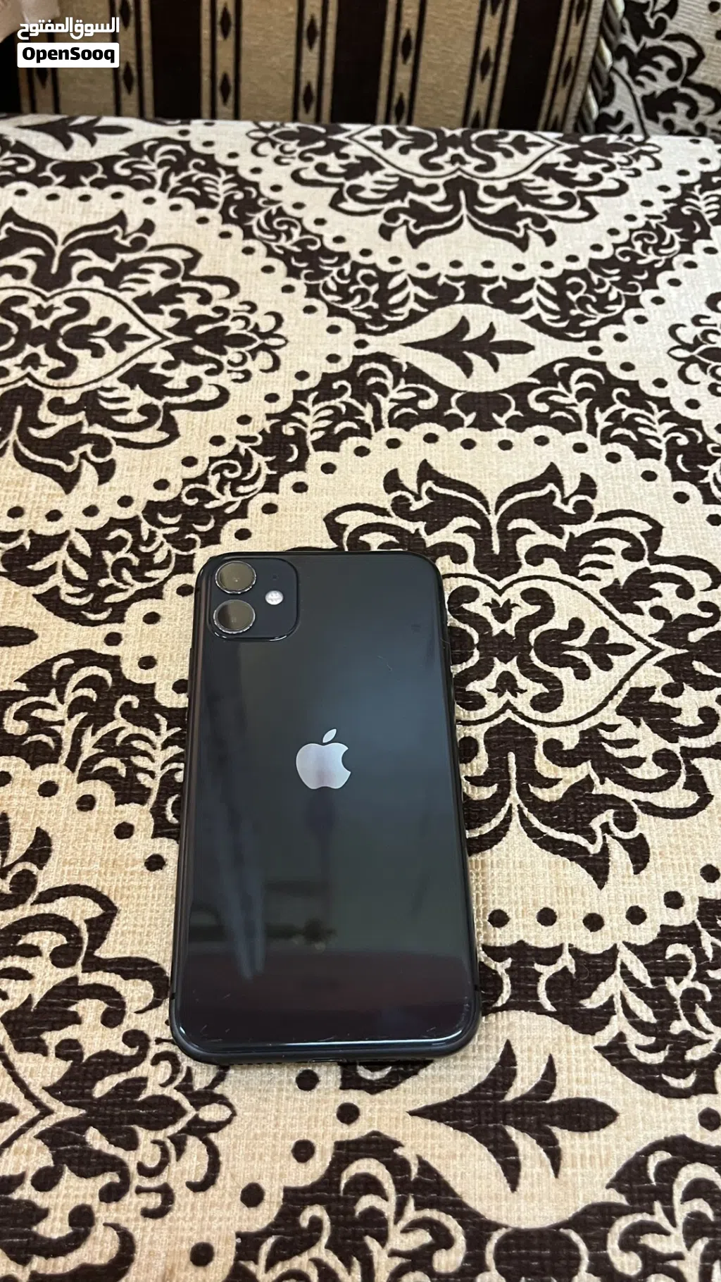 للبيع ايفون 11 /128 GB