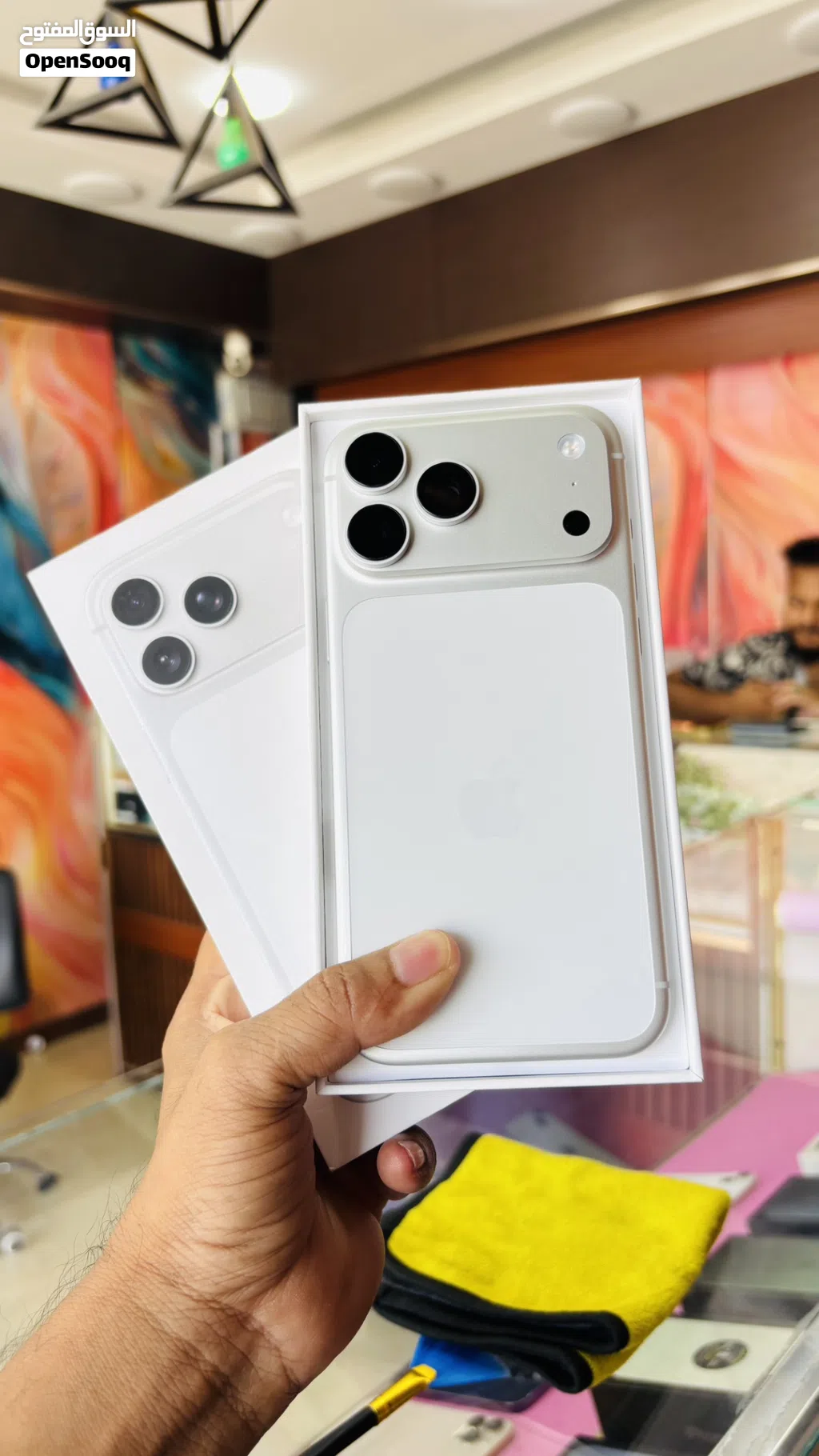 iPhone 17 Pro Max, 256gb Silver Arabic