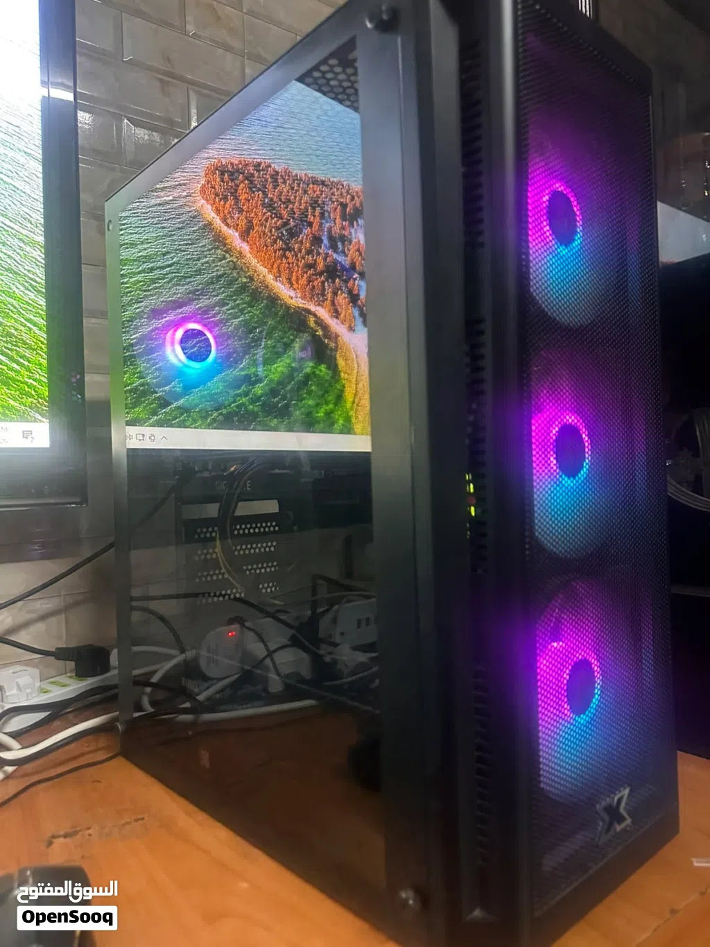 (شاشة داهوا 144hz استعمال يوم )(pc gaming استعمال اسبوع) بيع على خسارة