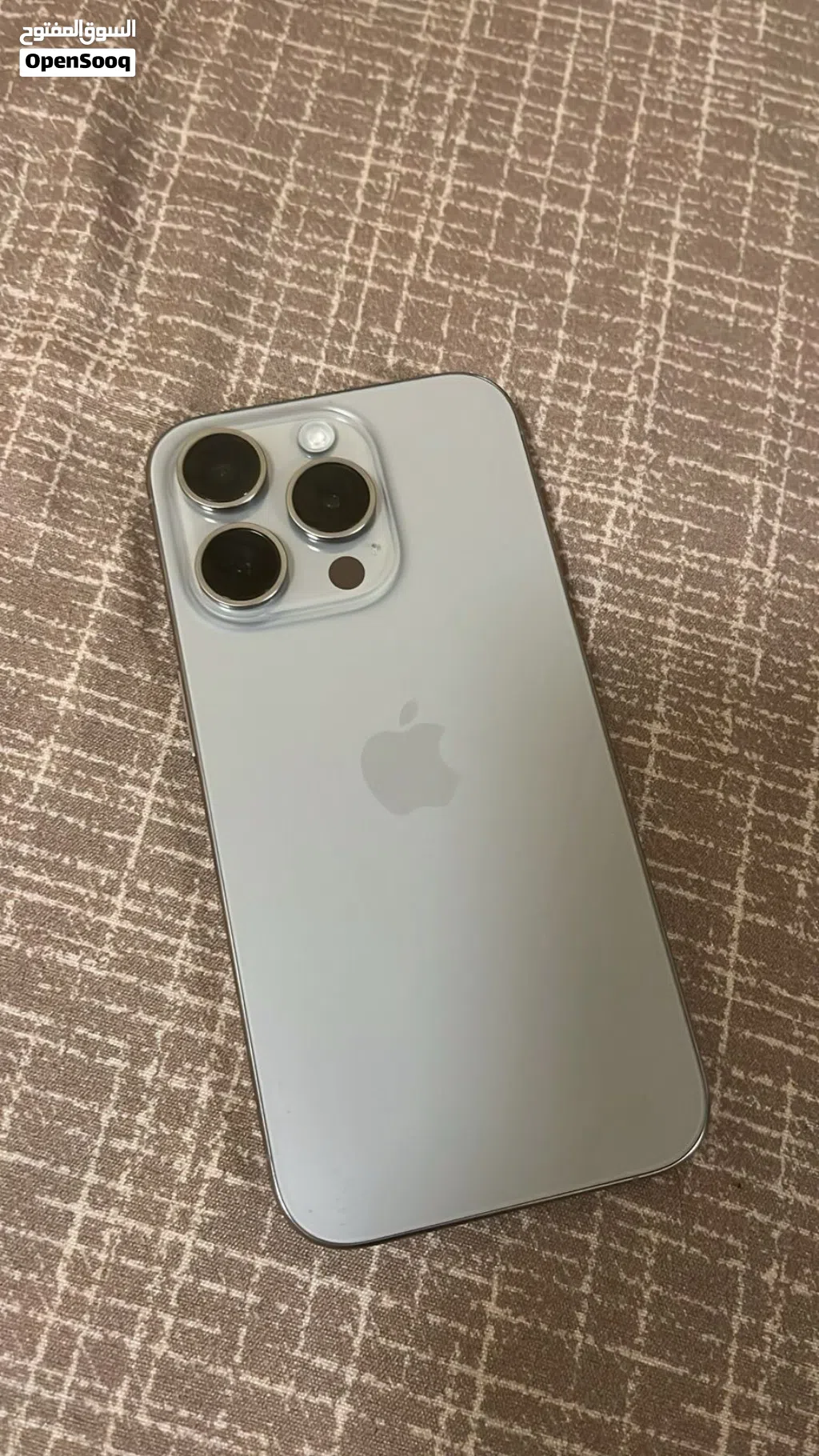 آيفون 15/ 256 GB شبه جديد