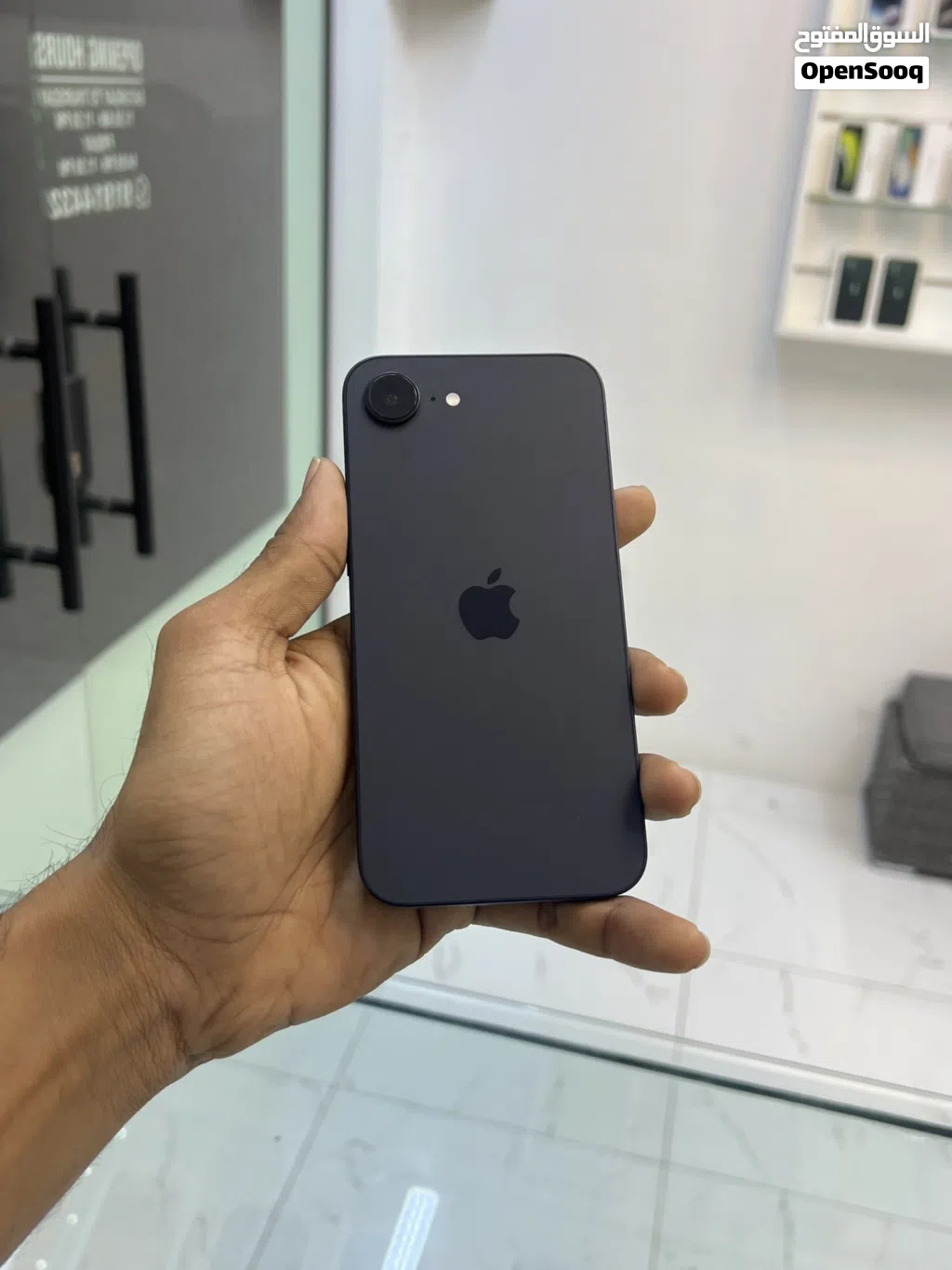Apple iPhone 16e 128GB Storage Used Excellent Condition Black