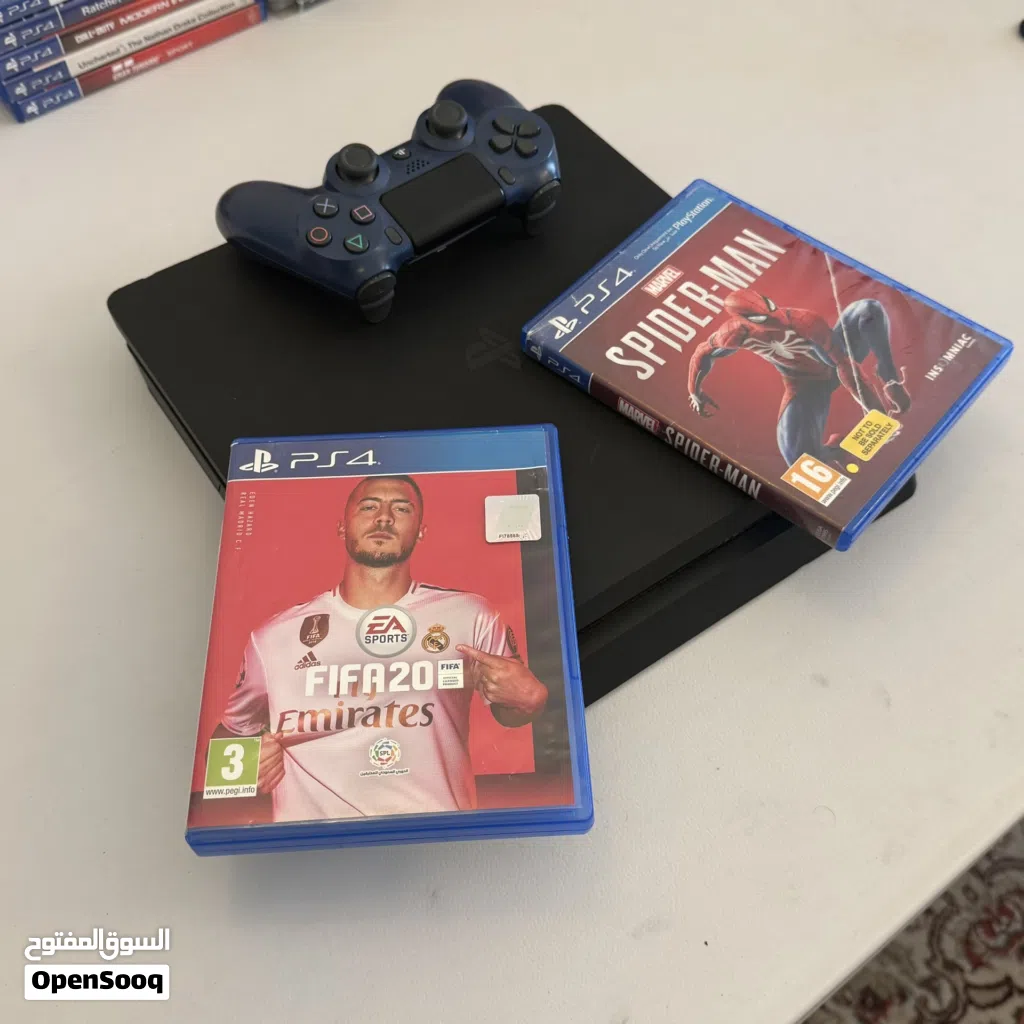بيع بلايستيشن 4 (الوصف معم!!!) selling ps4 (read the description!!!)