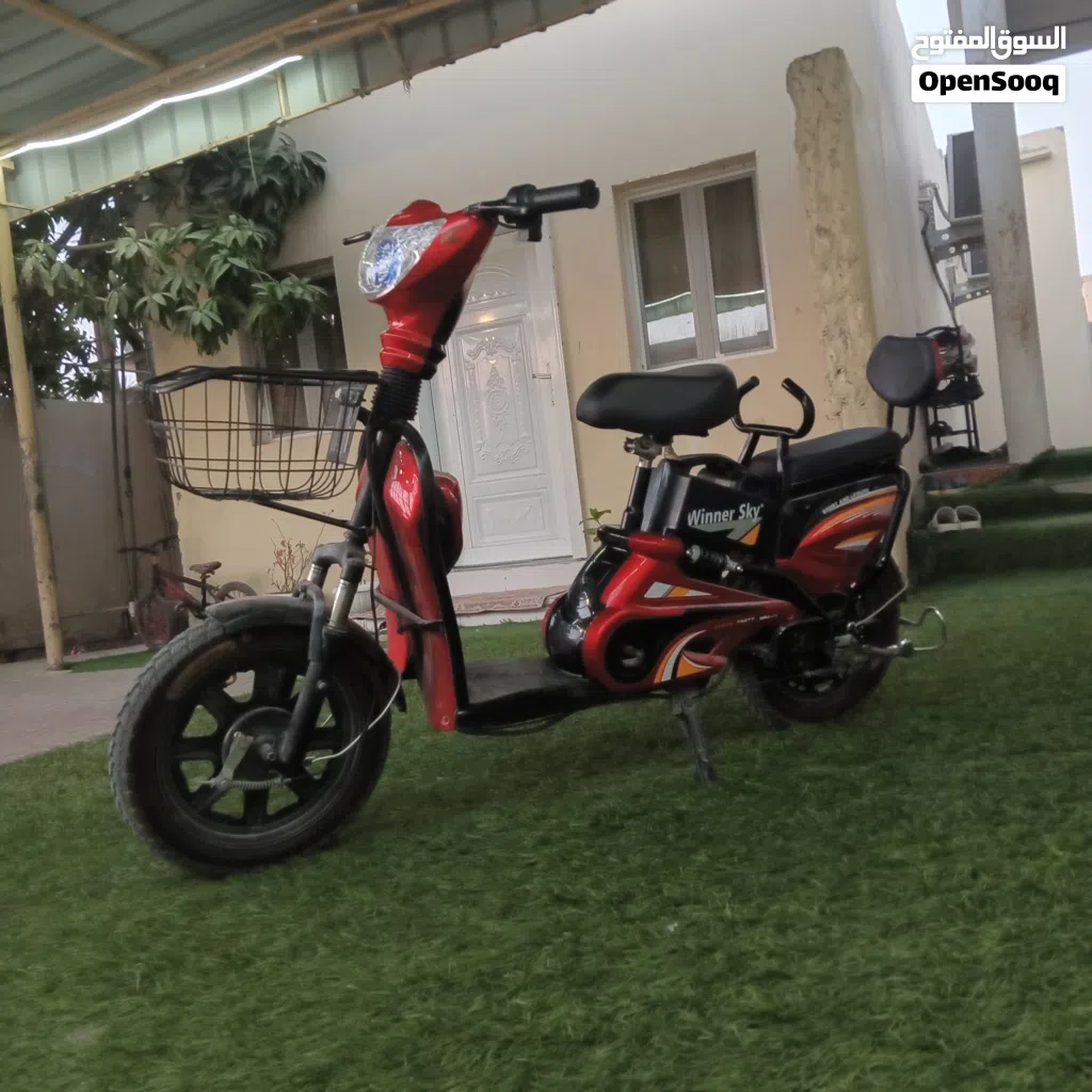 سكوتر مستعمل بحاله ممتازه اسعر 60