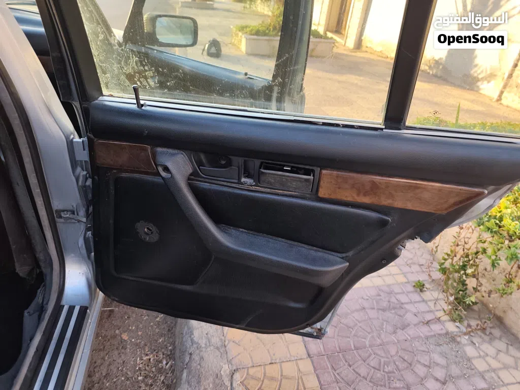بي ام دبليو الفئة 5 520