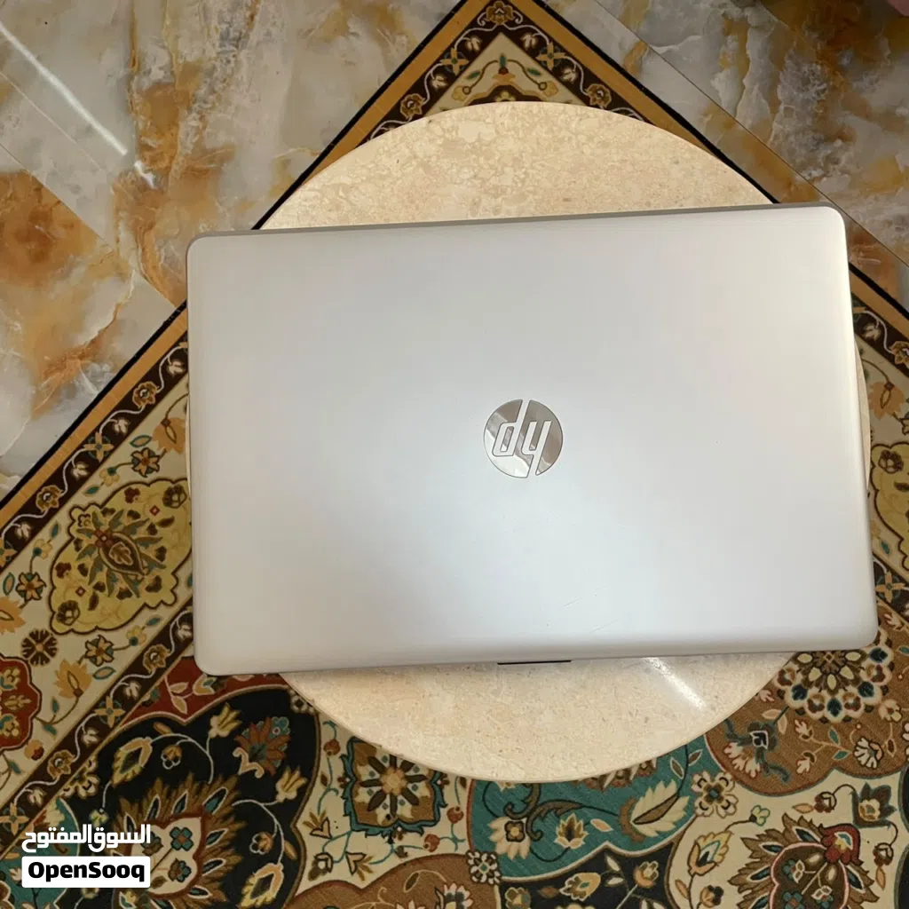 لابتوب hp للبيع ونظيف جدا