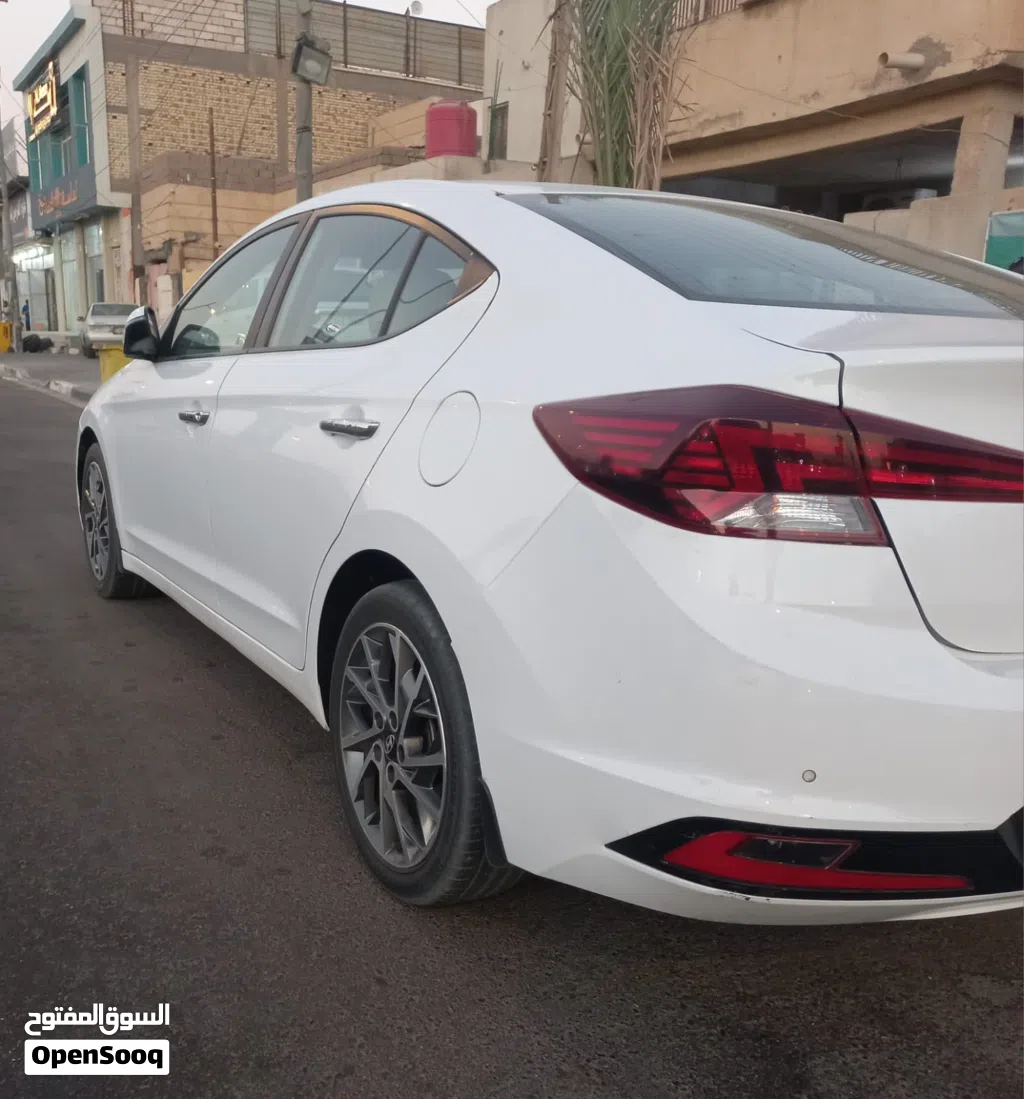 Hyundai Elantra GL