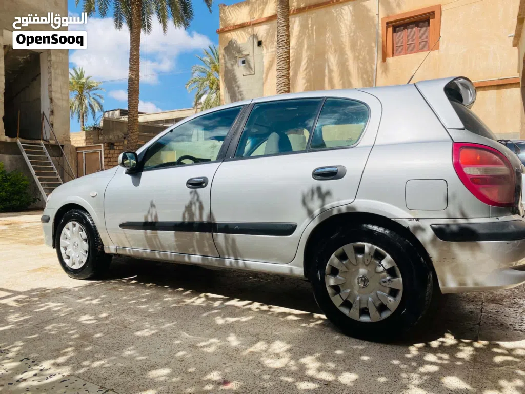 نيسان الميرا