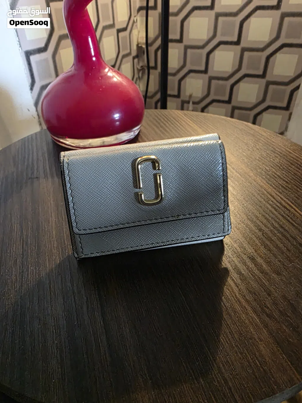 محفظة ستاتي نوع MARC JACOBS صغيرة للكروت و النقود لون اوف وايت للبيع