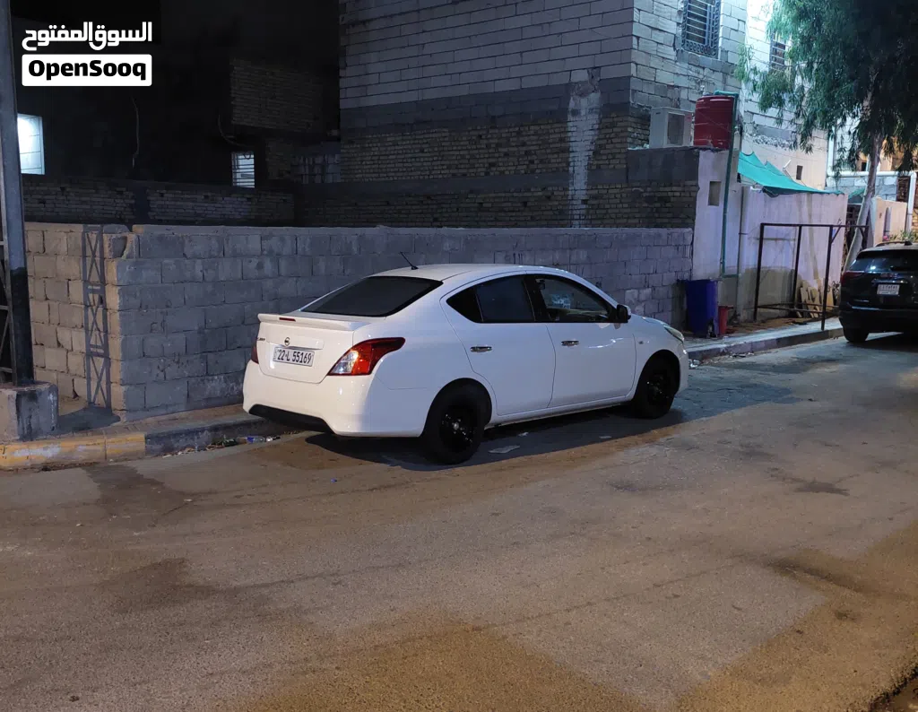 نيسان صني Standard
