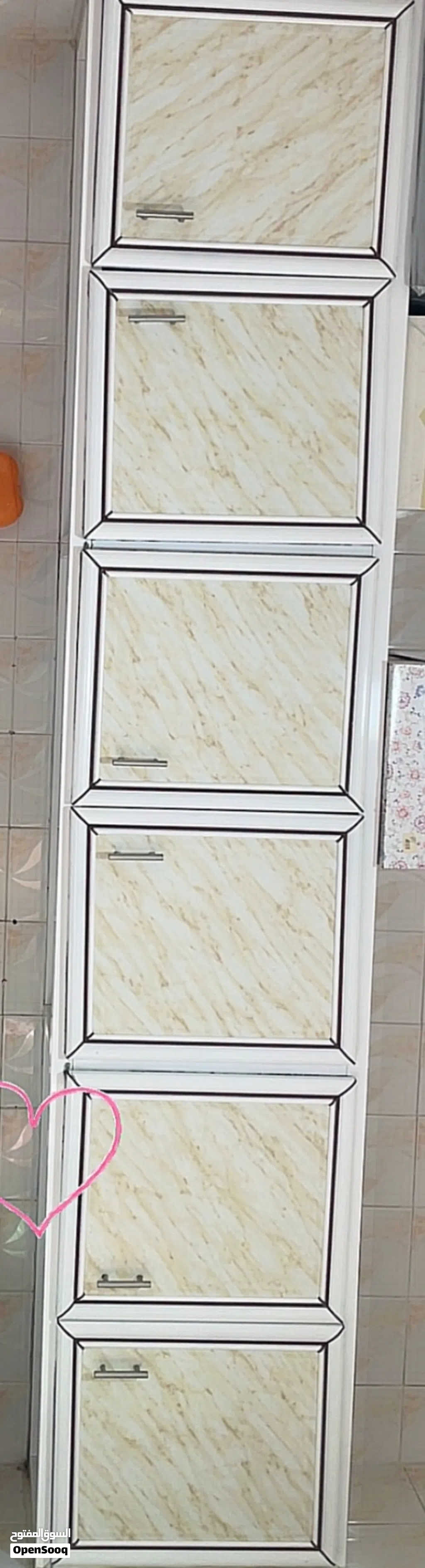 مطبخ علوي و سفلي علوي 6 درفات السفلي حرف L 6 درفات و 4 جوارير