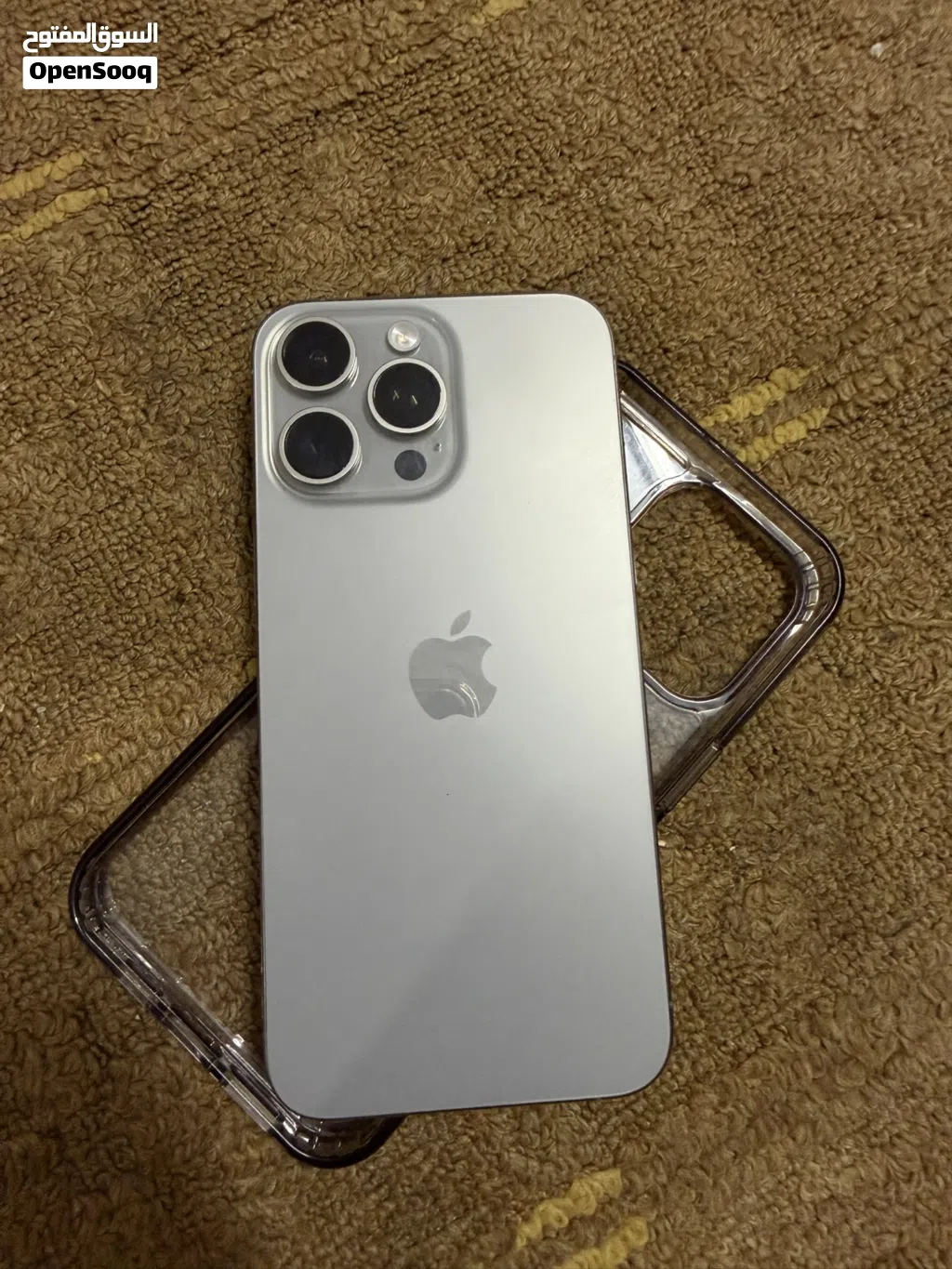 iPhone 15 pro max للبيع