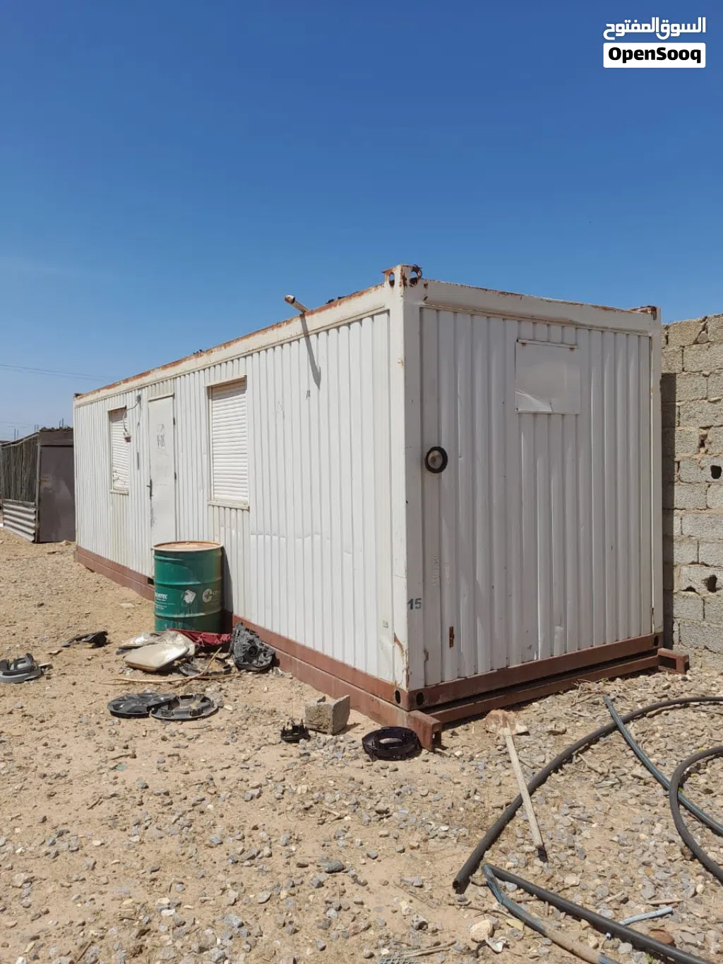 تريلة سكنية مساحتها 12*3.5 تتكون من دارين وحمام