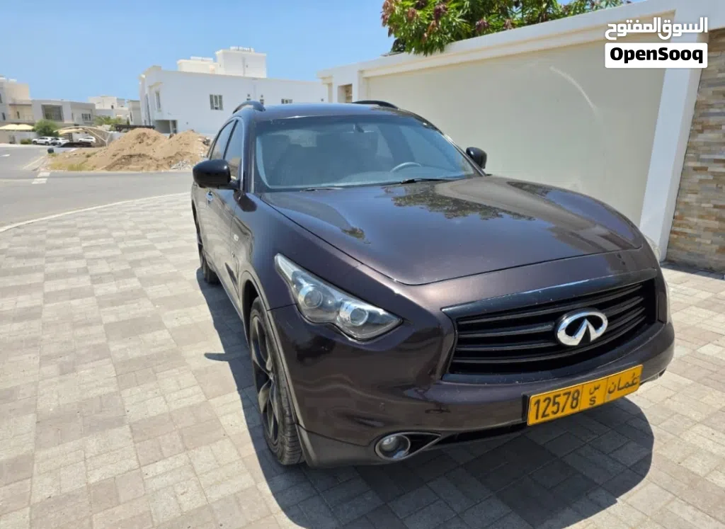 Infiniti Q70 Luxe