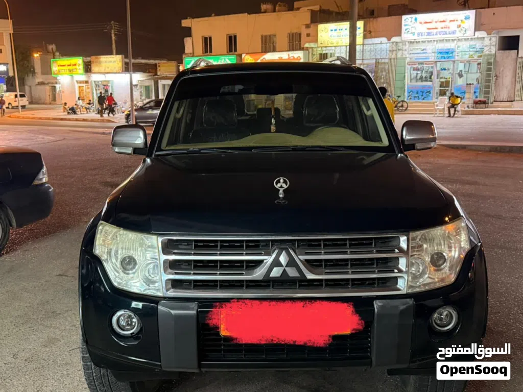 ميتسوبيشي باجيرو GLS