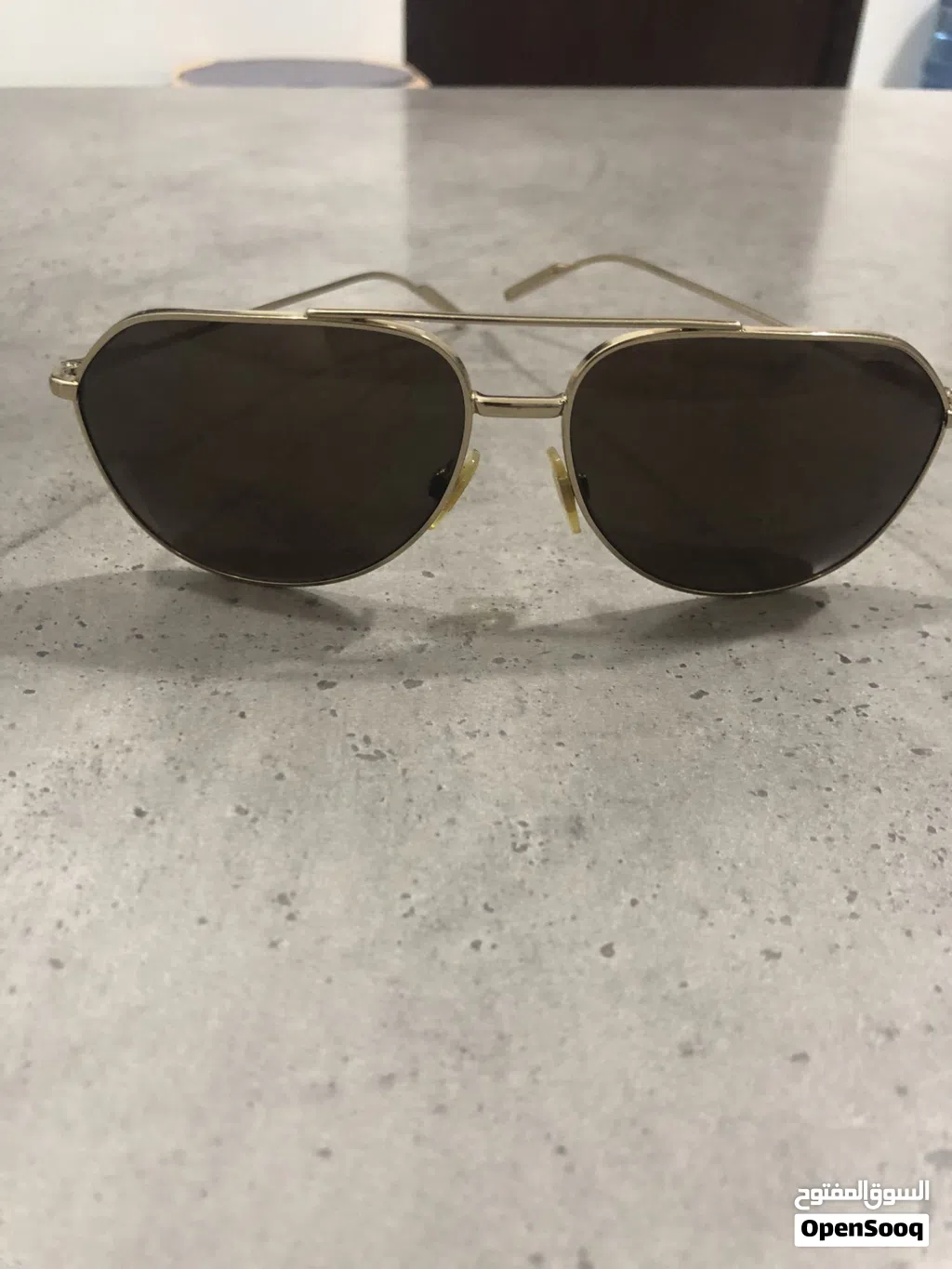 نظارة شمسية DOLCE&Gabbana رجالية بإطار ذهبي للبيع