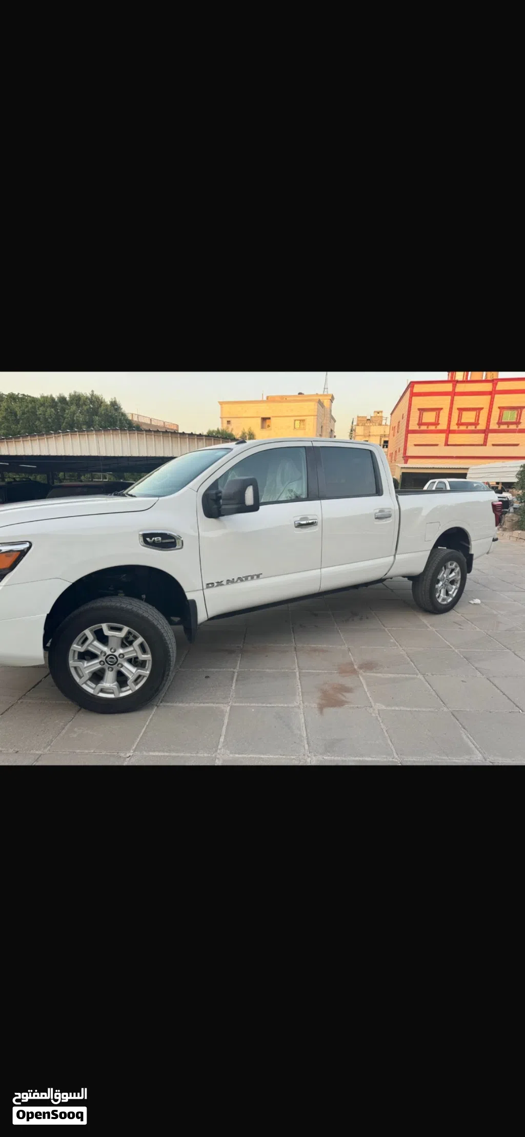 نيسان تايتن XD SV Midnight Edition