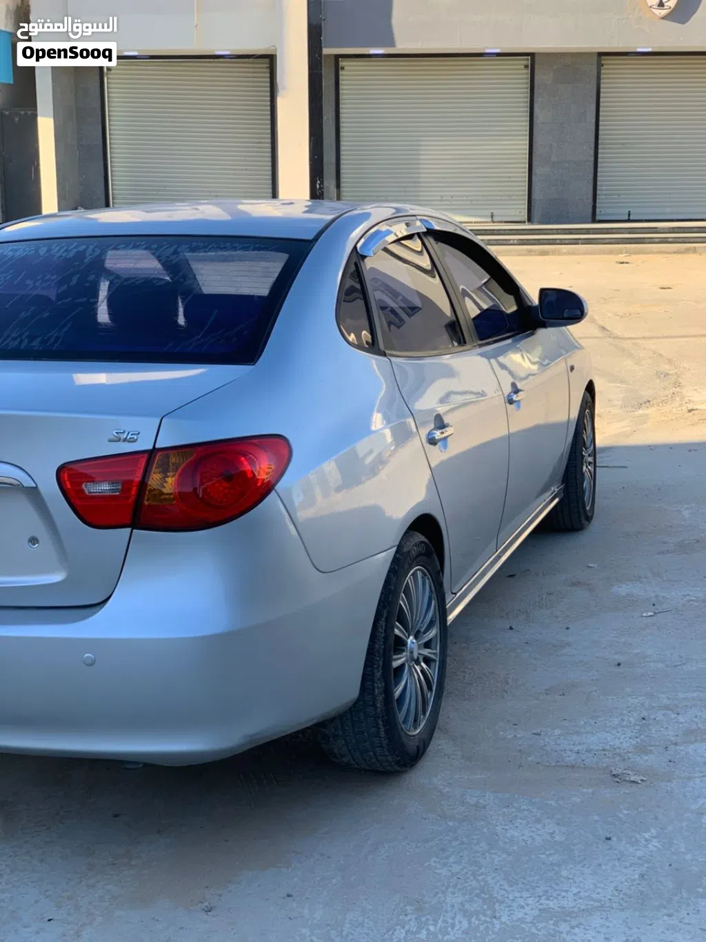 هيونداي افانتي Limited