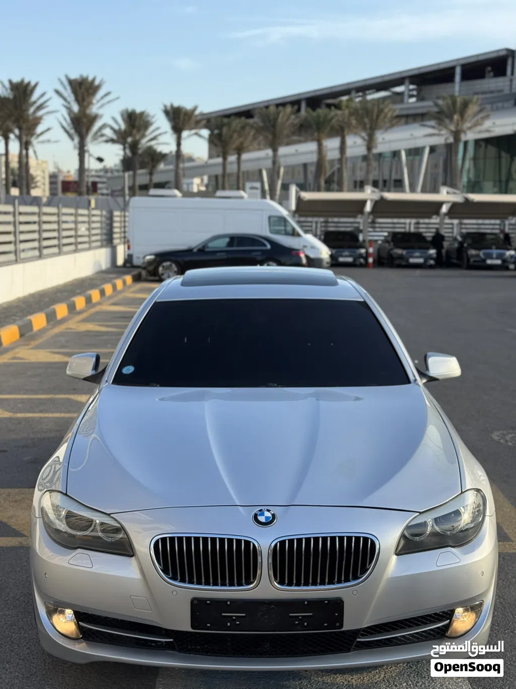 BMW 5 Series 523