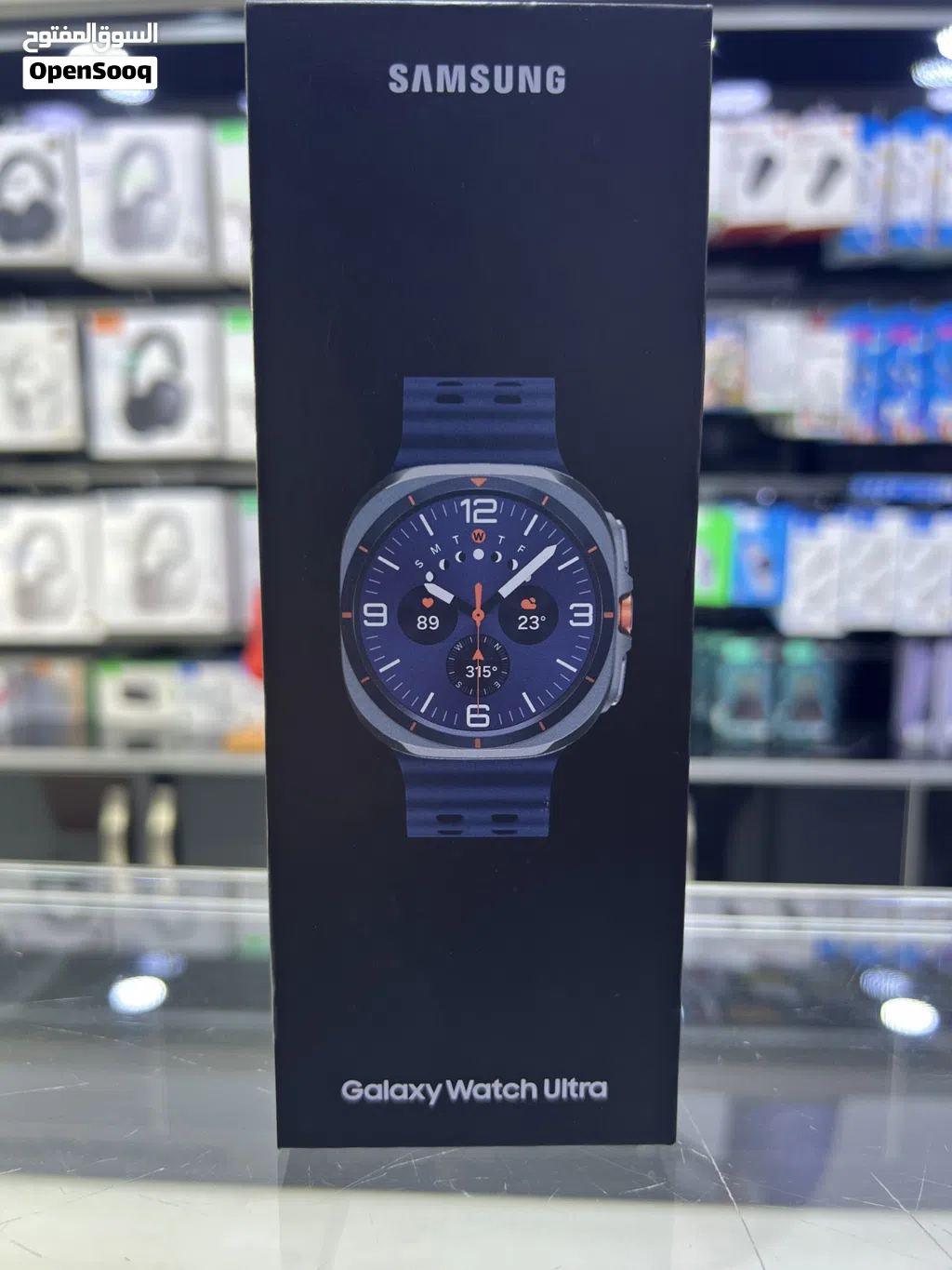 Samsung (watch Ultra) موديل (2025) متوفرة جديدة باللون ازرق تيتانيوم المميز حبة واحدة فــقــطــ