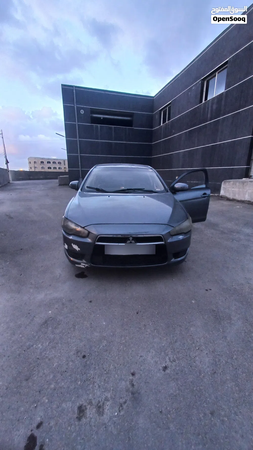 ميتسوبيشي لانسر GLX
