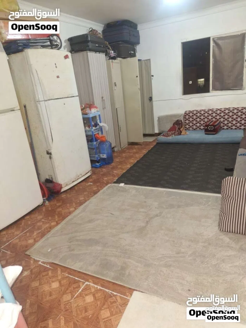 مطلوب شخص لسكن بغرفه داخل شقه سرير بدورين
