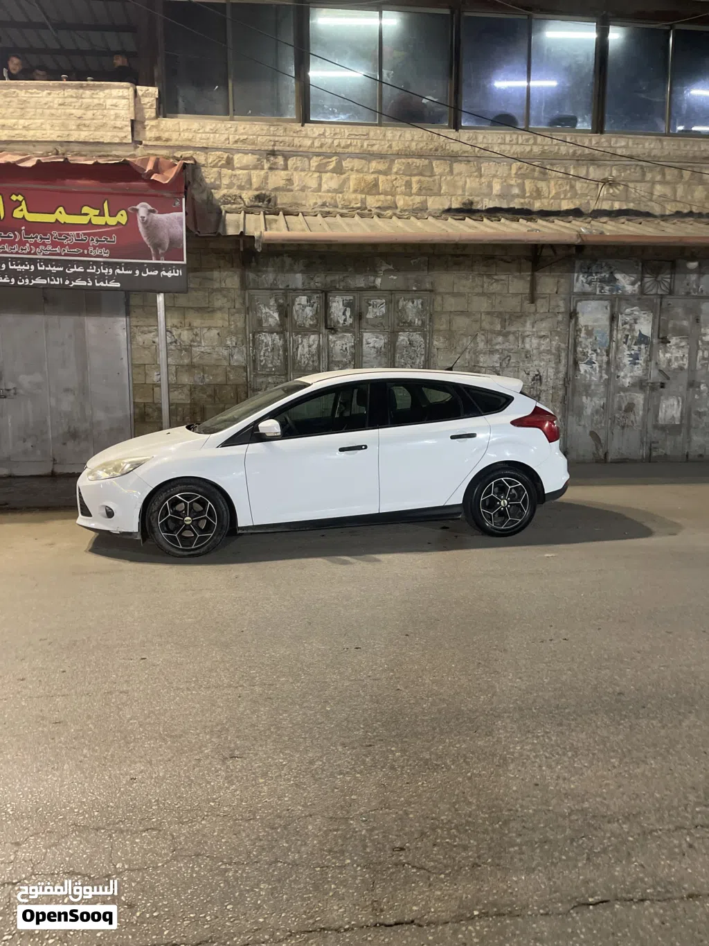 فورد فوكس Standard