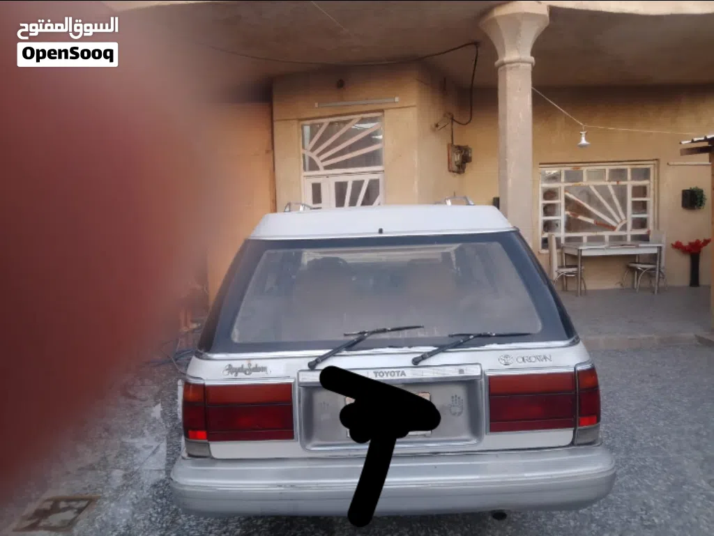 Toyota Crown XLE
