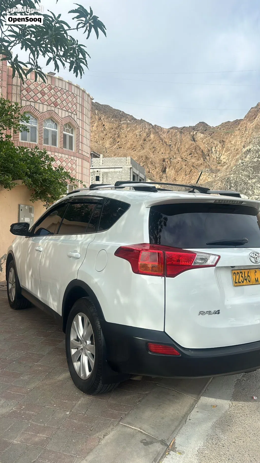 تويوتا راف فور LE