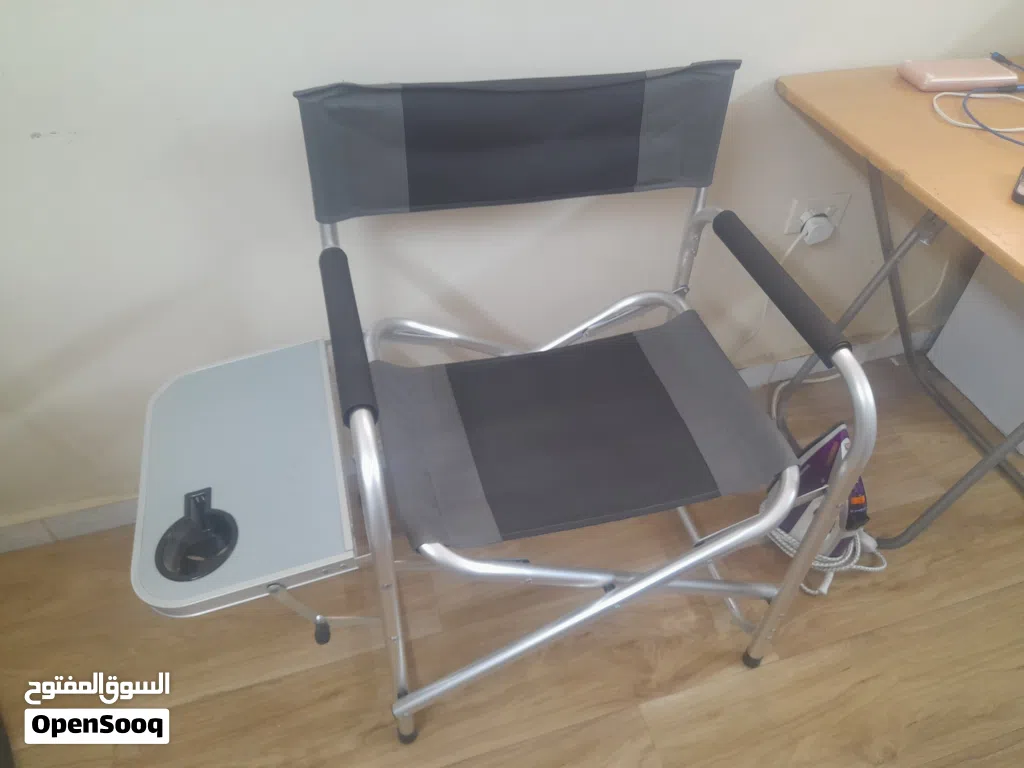 Danube foldable chair with cup holder( good condition)