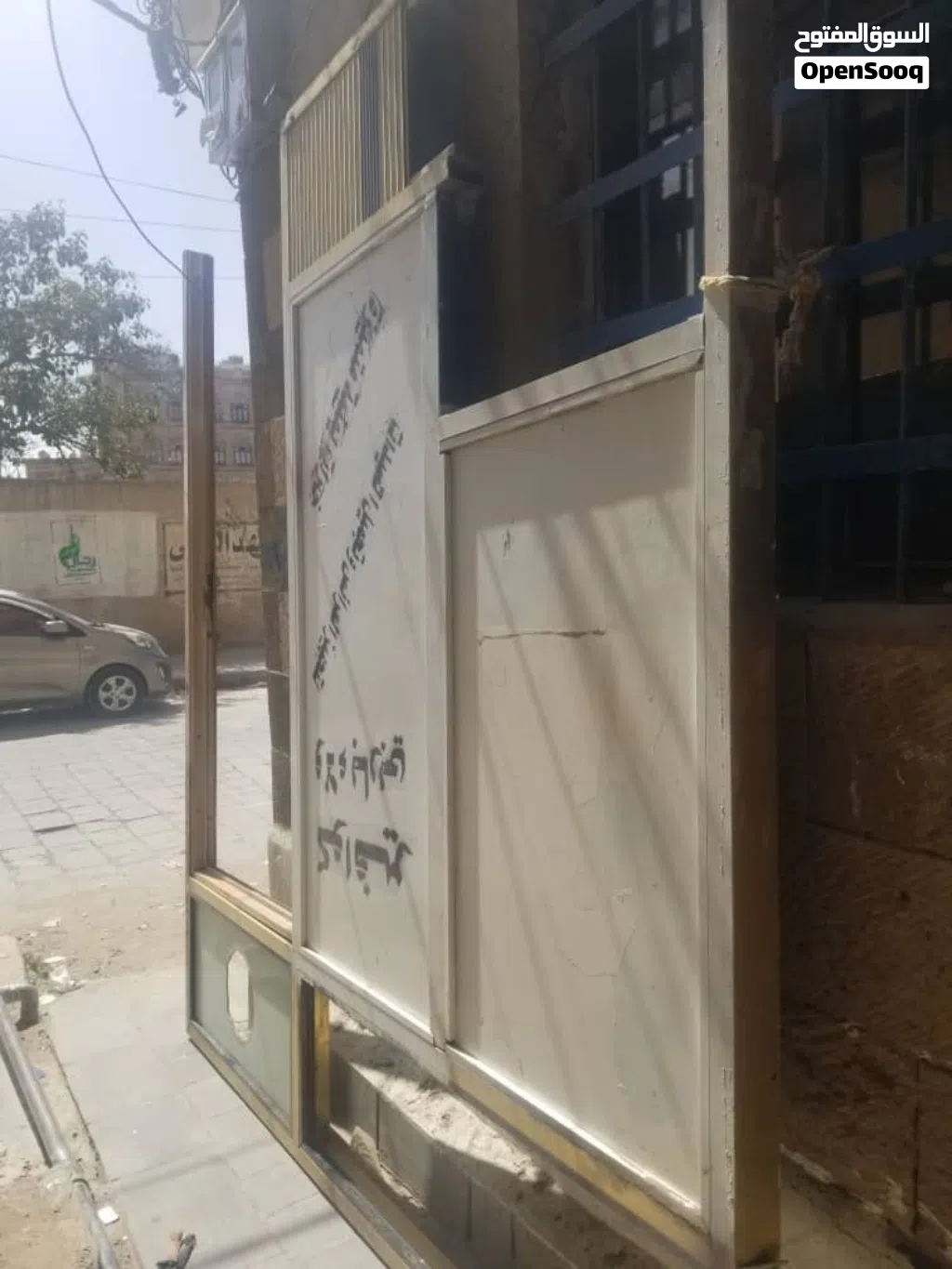 بوابه محل المنيوم للبيع