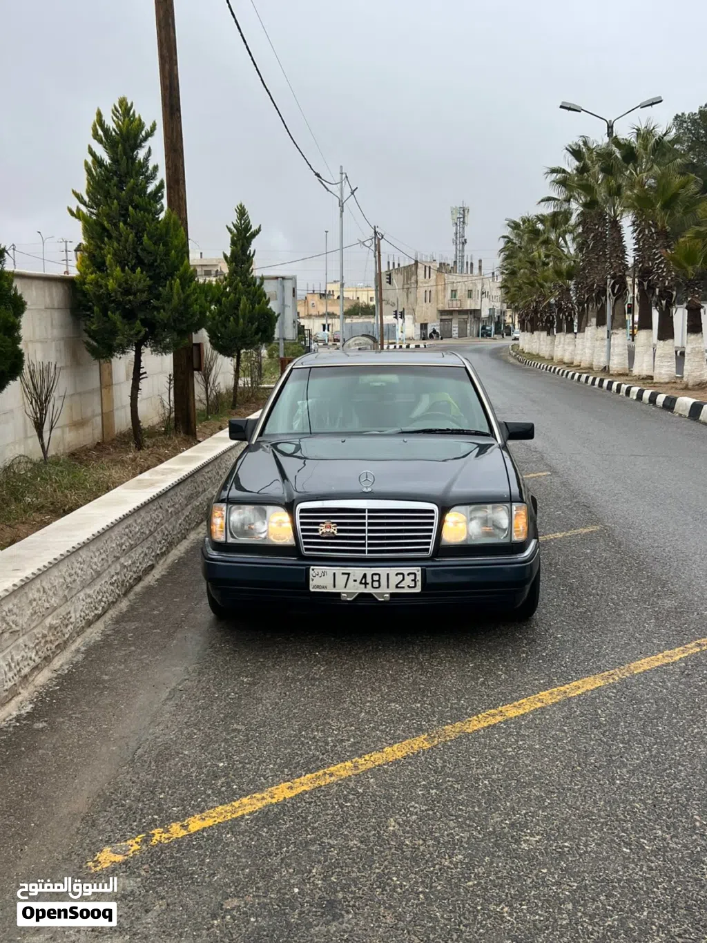 Mercedes Benz E-Class E 200