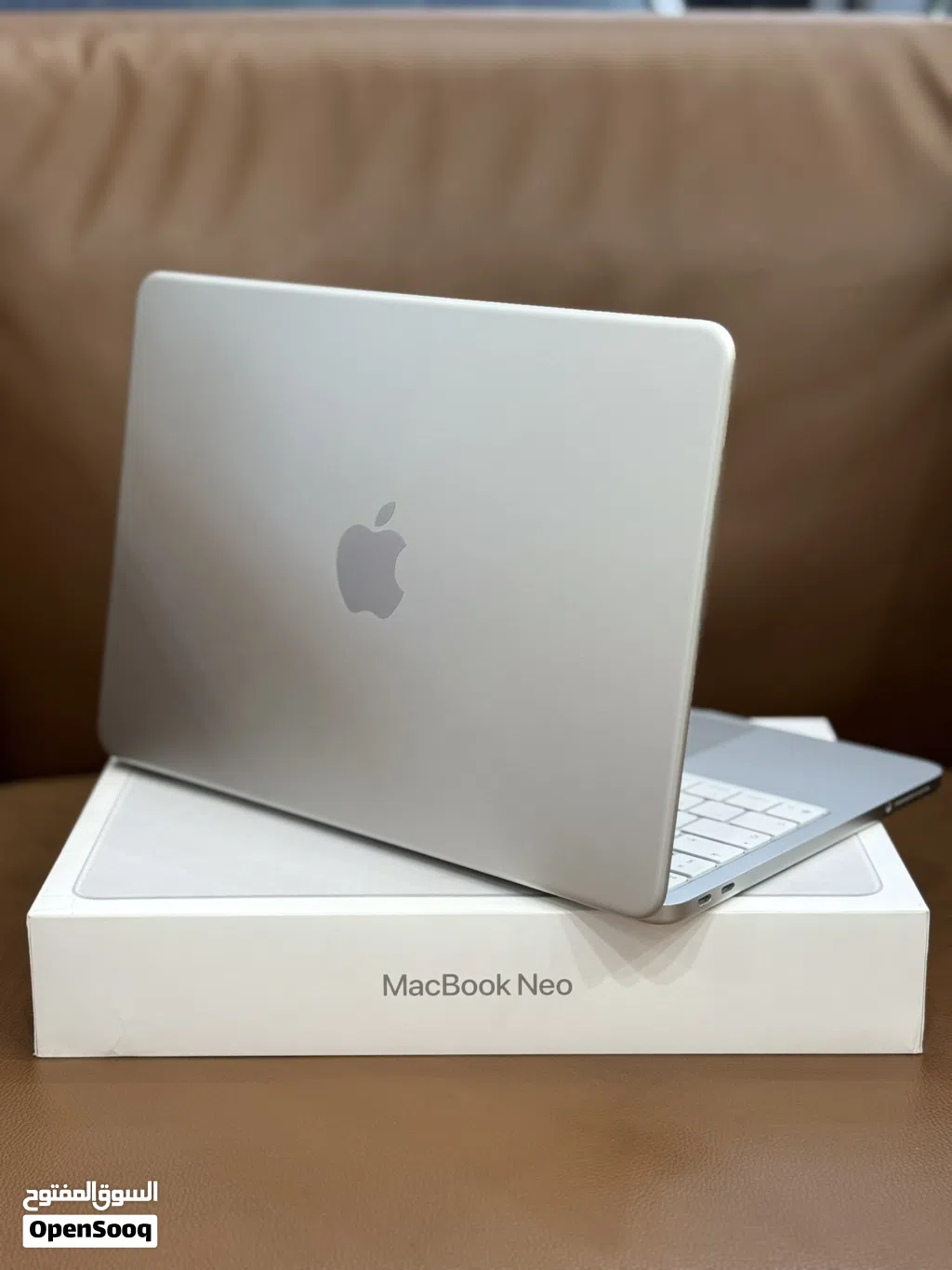 MACBOOK NEO 8/256 13''BOX USED