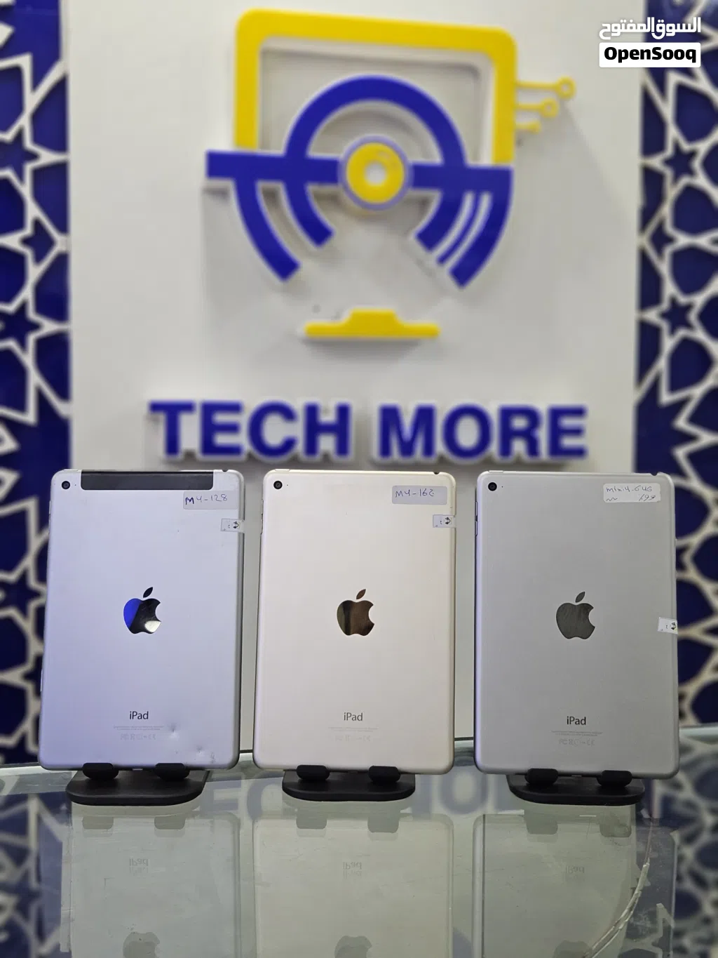 apple iPad mini ايباد ميني 4 متوفر بجميع السعات 16GB و 64GB و 128GB وب أسعار منافسه و اقتصاديه جداً