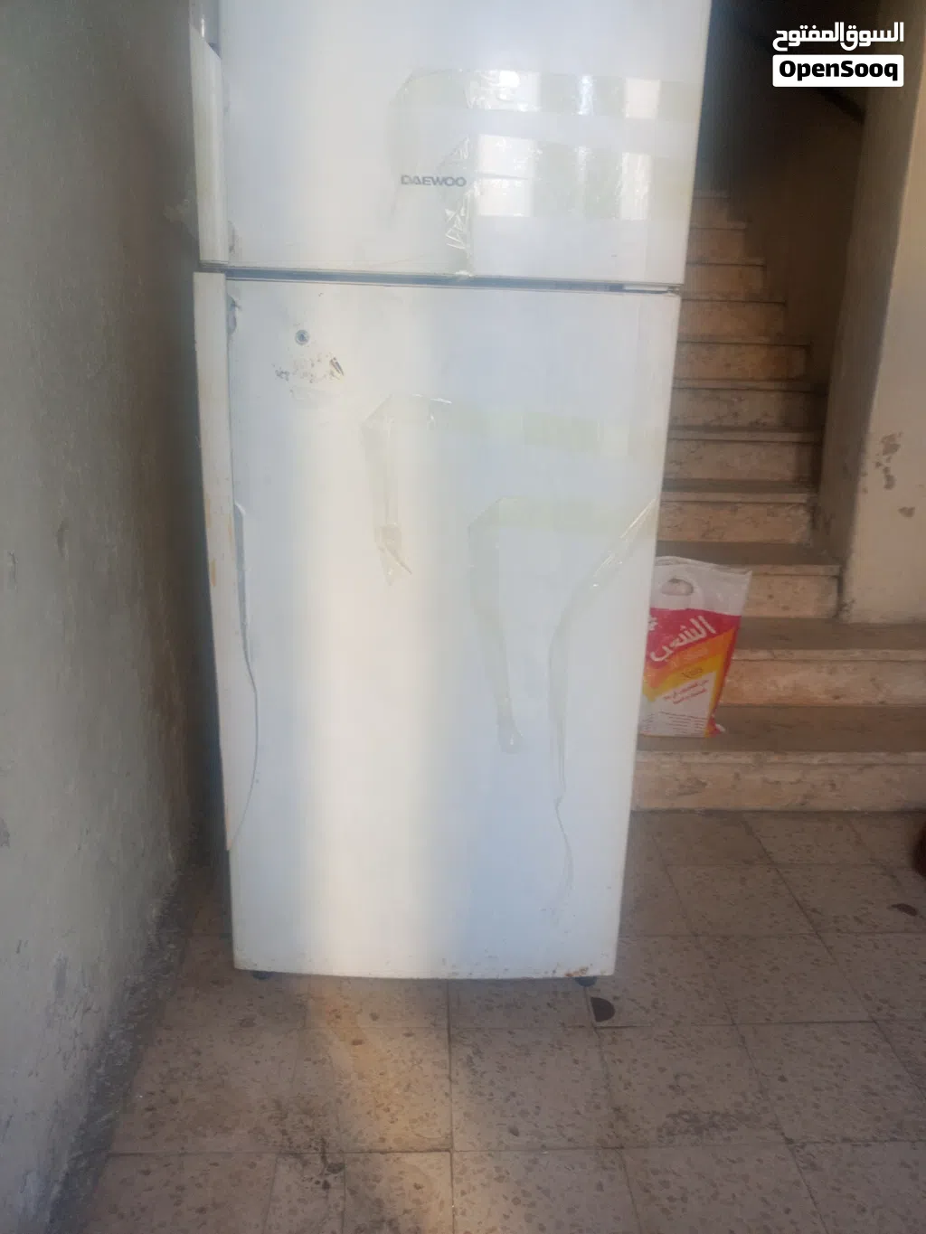 ثلاجة دايو بحالة جيدة 65 دينار