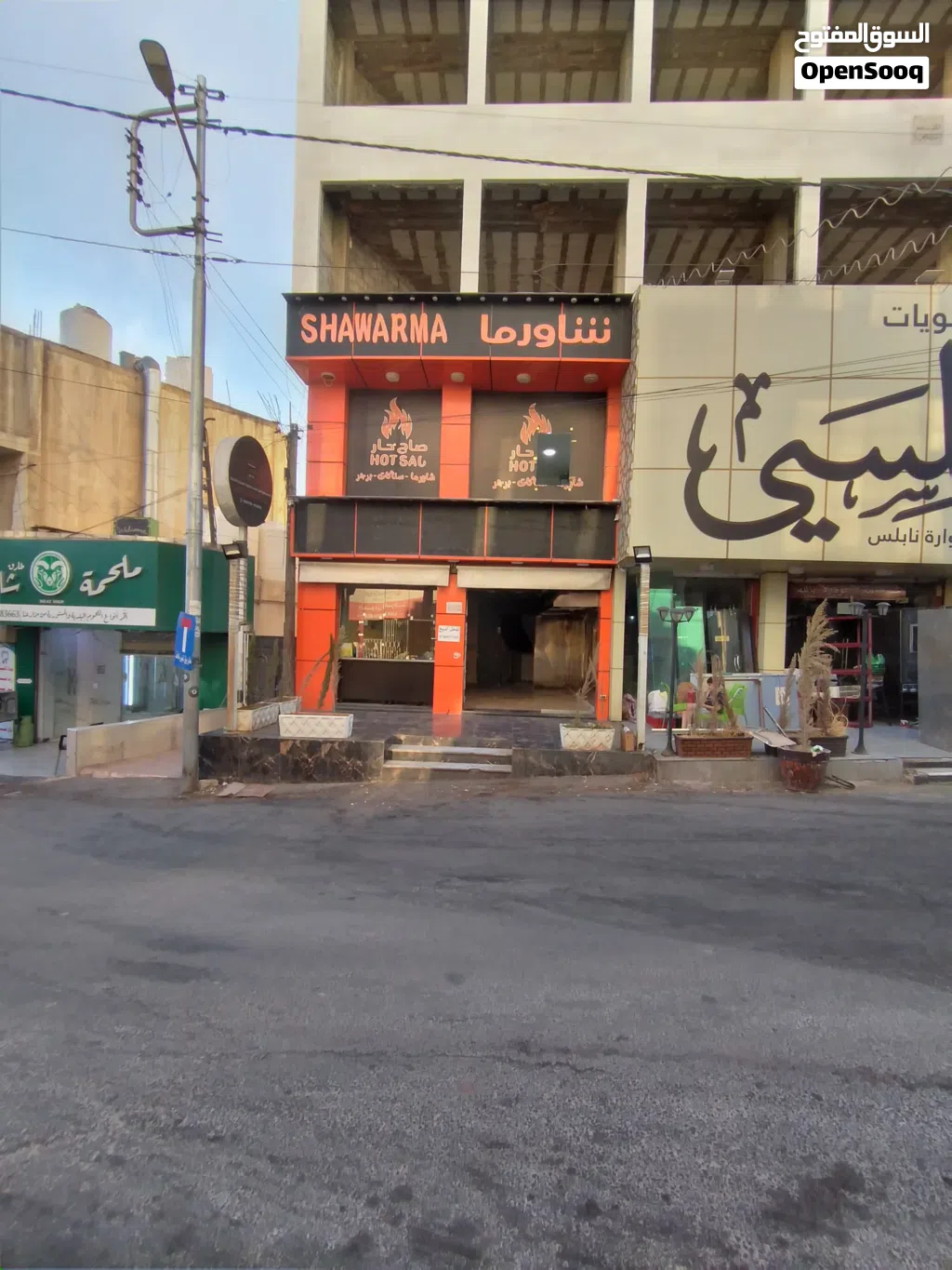 محل تجاري للبيع او للضمان/ إيجار منخفض