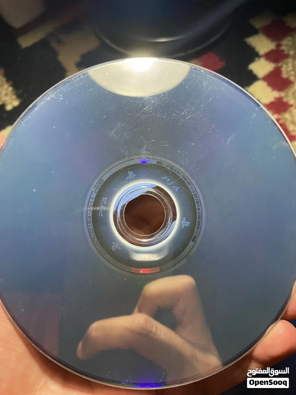 عدد 2 دسكات بلاستيشين ps4 نظافتهم اللهم بارك زي ماموضح في الصورة واستعمالهم خفيف شغالات باذن الله