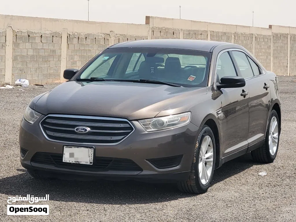 Ford Taurus Standard