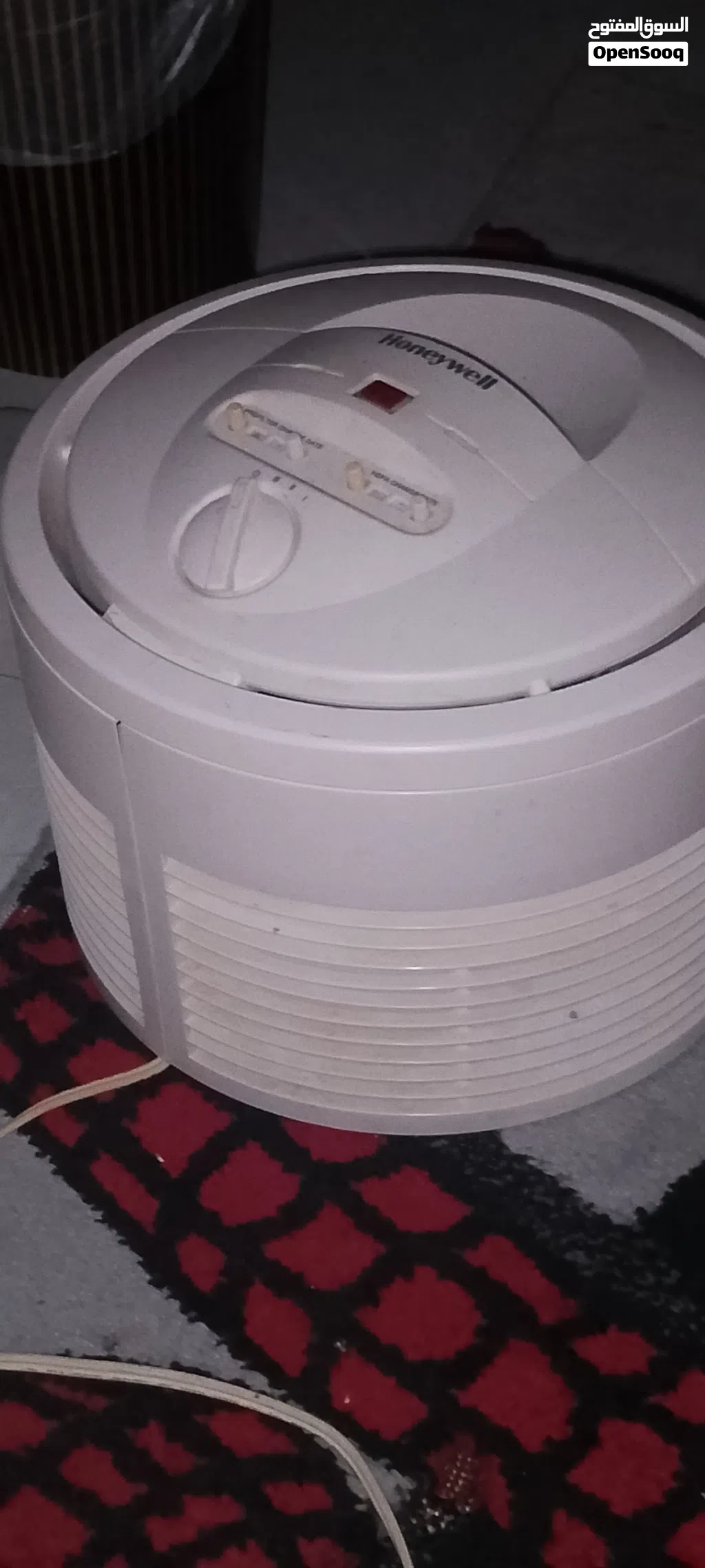 منقي هواء من نوع هانويل Air purifier - Honey well
